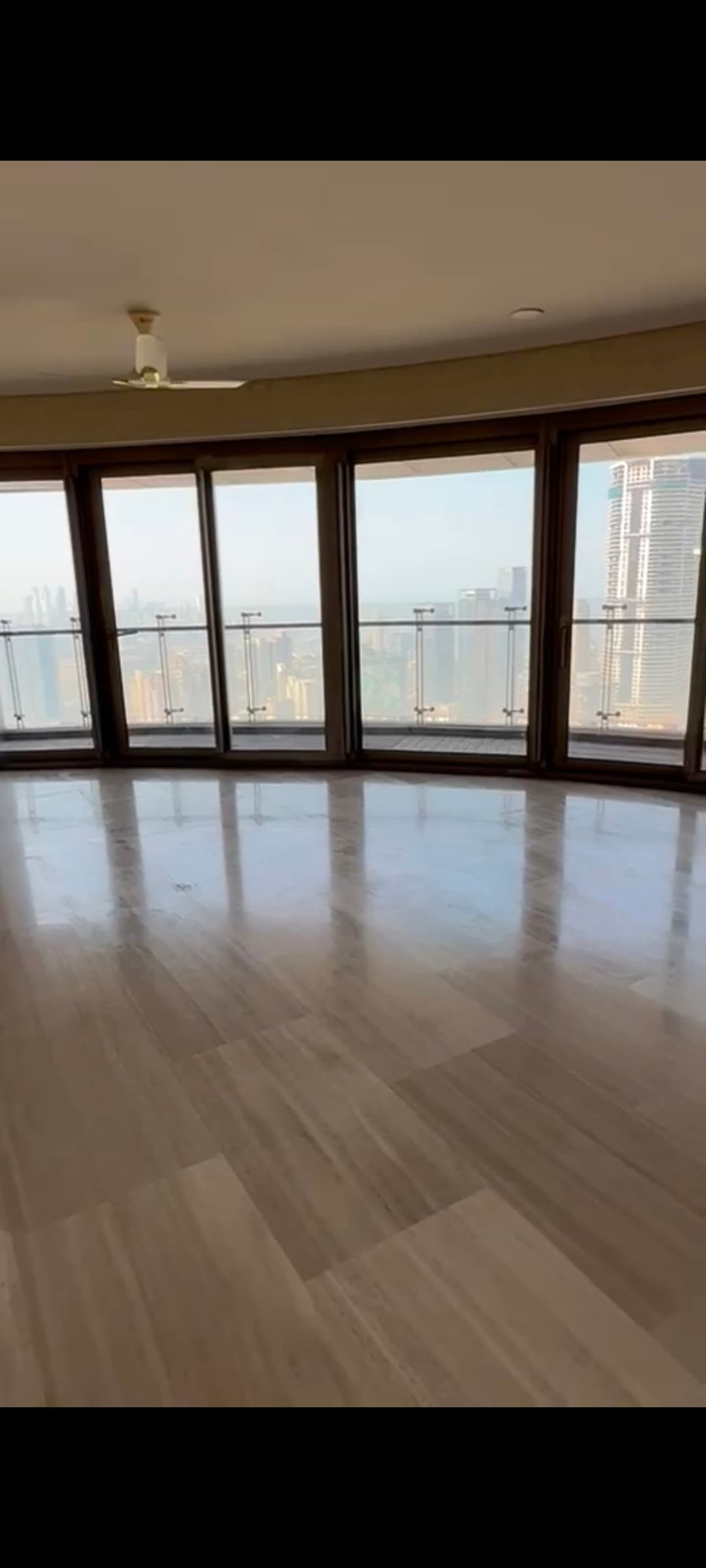 Lodha World Crest - Photo 1